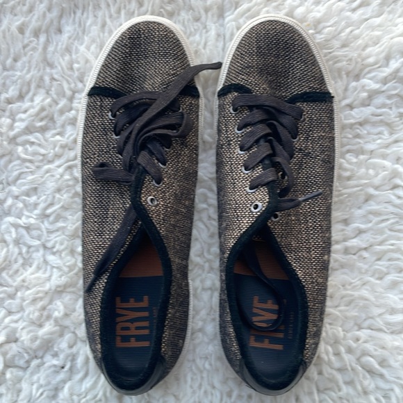 FRYE Women's "Gia" Tweed Canvas Sneaker. Size - Picture 3 of 11
